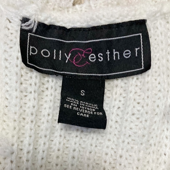 Women’s Polly & Esther Small White and Pink Stars Oversized Distressed Sweater - Picture 2 of 3